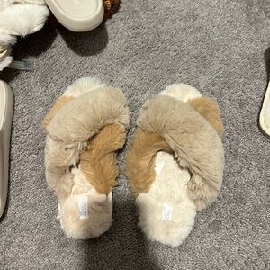 Slippers